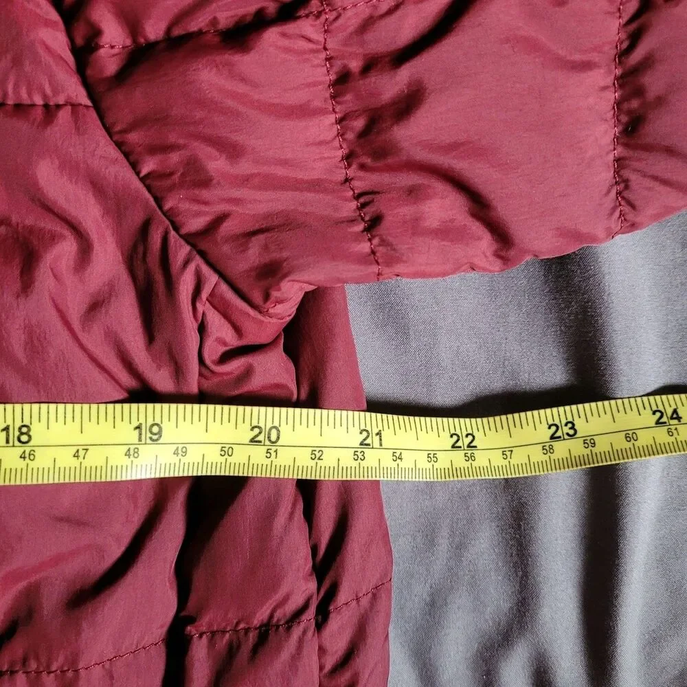 The North Face 550 Down Jacket Mens Size Medium Red Burgundy Puffer Gorpcore